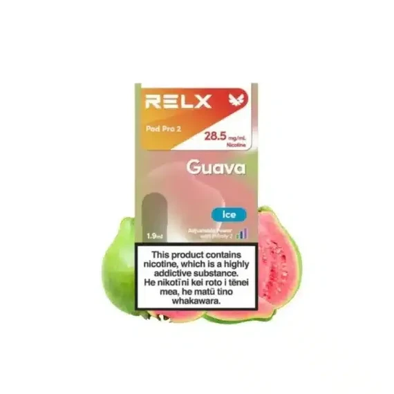 iqos 赤 ランプが点灯したIQOS本体とクリーニングツール