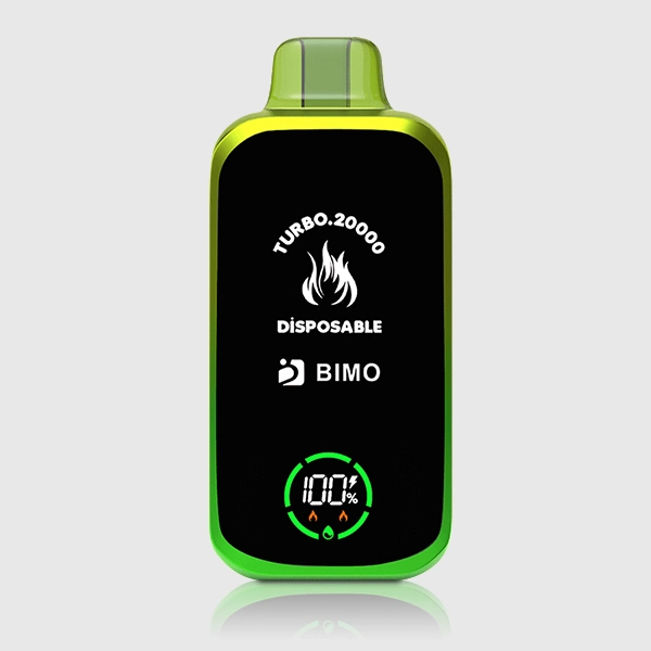 VAPEショップでjoyetech リキッドを試すユーザー